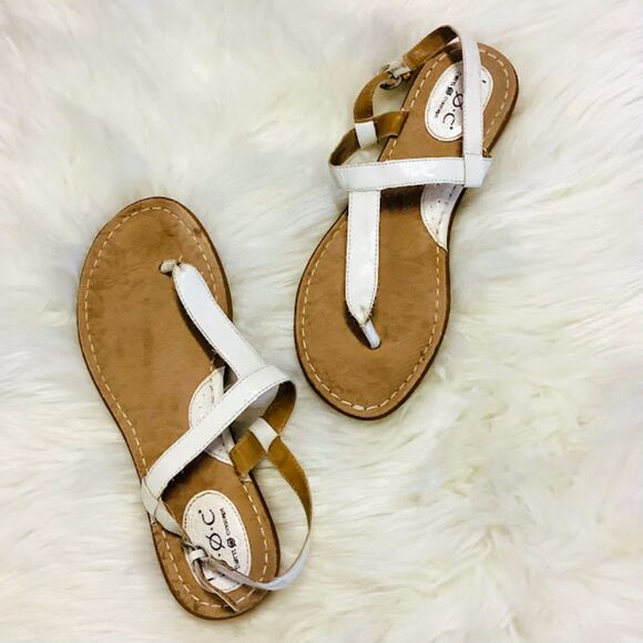 Born BOC T-Strap Thong Flat Sandals Adjustable Sling Back Ankle Buckle - Size 9 - Picture 1 of 6